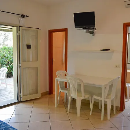 Apartmanhotel Pozzo Al Moro Village Marina di Campo
