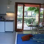 Pozzo Al Moro Village アパートホテル 3*