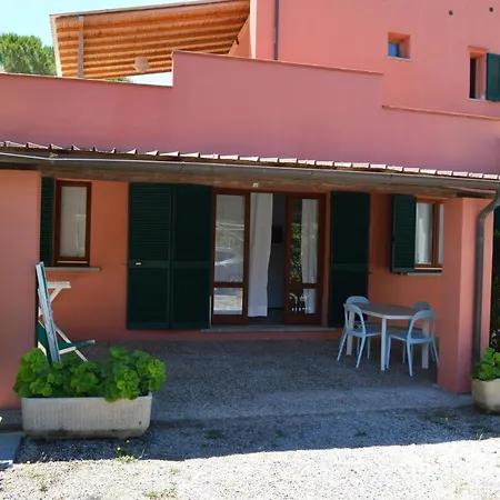 Pozzo Al Moro Village アパートホテル