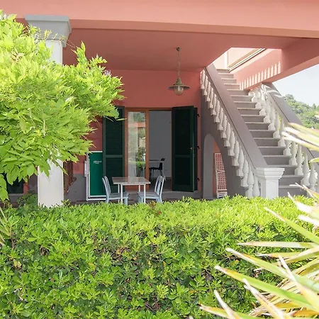 Pozzo Al Moro Village アパートホテル