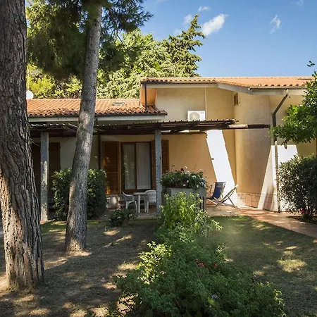Pozzo Al Moro Village アパートホテル 3*