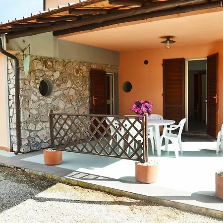 アパートホテル Pozzo Al Moro Village マリーナ・ディ・カンポ