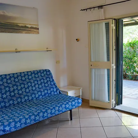 Pozzo Al Moro Village 3* マリーナ・ディ・カンポ