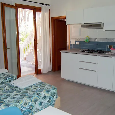 Pozzo Al Moro Village 3* マリーナ・ディ・カンポ