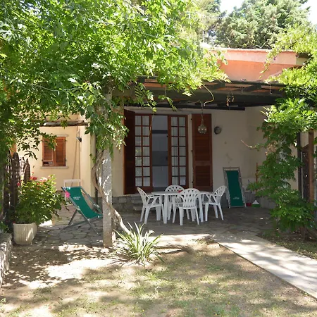 アパートホテル Pozzo Al Moro Village 3*