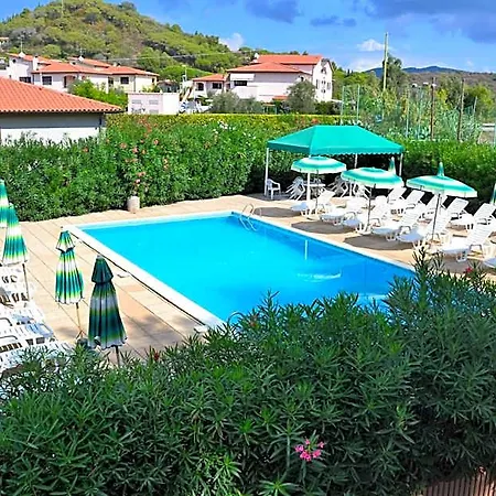 Pozzo Al Moro Village Ξενοδοχείο με διαμερίσματα