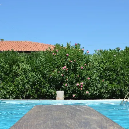 Pozzo Al Moro Village 公寓式酒店 3*